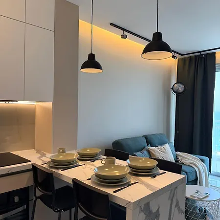Apartment Seafront 1bdr, Panoramic Views, Marina Limassol