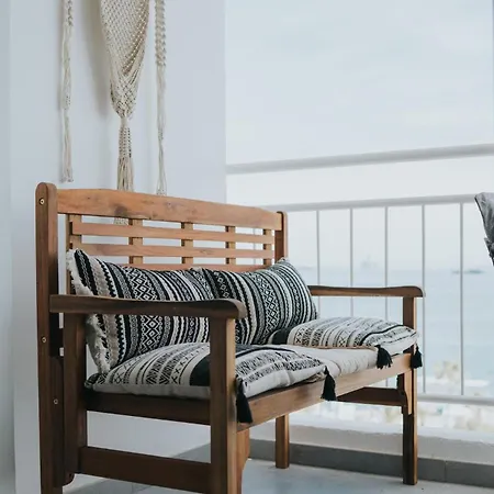 Apartment Seafront 1bdr, Panoramic Views, Marina
