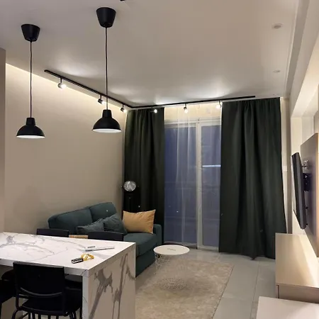 Seafront 1bdr, Panoramic Views, Marina Apartment *