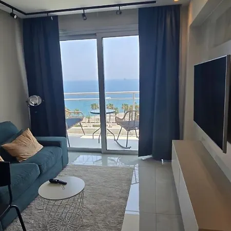 Seafront 1bdr, Panoramic Views, Marina Limassol