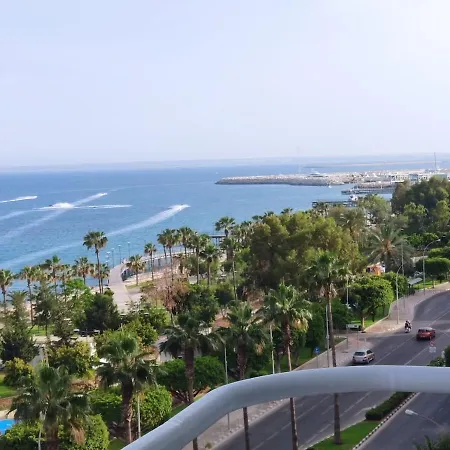 Apartment Seafront 1bdr, Panoramic Views, Marina Limassol