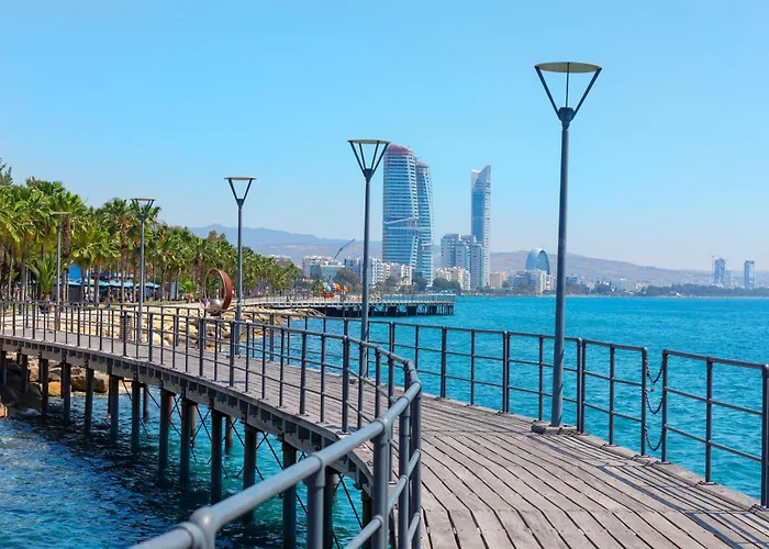 Seafront 1bdr, Panoramic Views, Marina Limassol